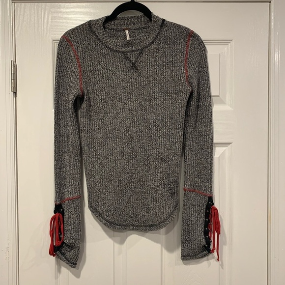 FREE PEOPLE GRAY MOUNTAINEER CUFF LONG SLEEVE TOP - Picture 3 of 5